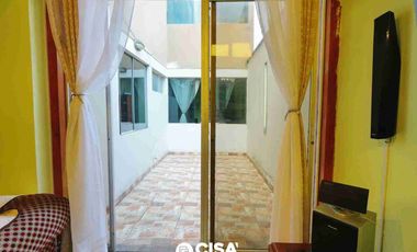 Depa en Venta en 1er Piso con Patio y Cochera 143 m2– Av. Velasco Astete, Surco