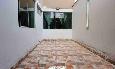 Depa en Venta en 1er Piso con Patio y Cochera 143 m2– Av. Velasco Astete, Surco