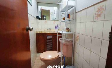 Depa en Venta en 1er Piso con Patio y Cochera 143 m2– Av. Velasco Astete, Surco