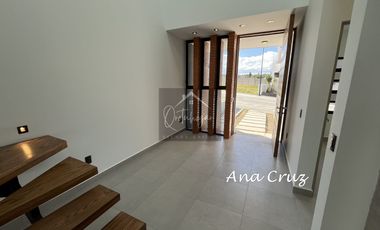 CASA DE AUTOR ESTILO MODERNISTA | $3,490,000 | CAPITAL SUR | COTO PRIVADO | QUERETARO