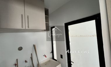CASA DE AUTOR ESTILO MODERNISTA | $3,490,000 | CAPITAL SUR | COTO PRIVADO | QUERETARO