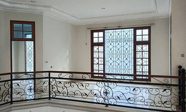 Disewakan rumah graha famili blok D