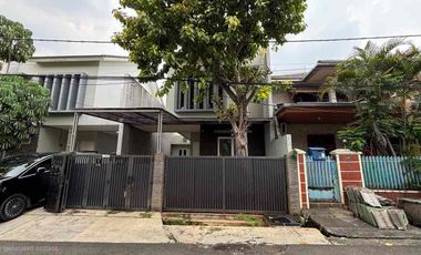 Disewakan rumah minimalis mewah dan strategis di Tebet Timur