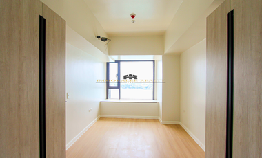 Condo for Sale in Mandani Bay Tower 1