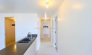 Condo for Sale in Mandani Bay Tower 1