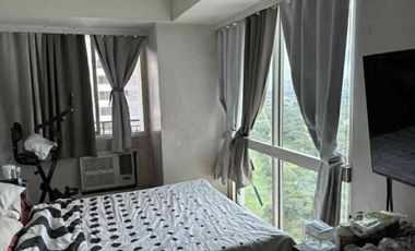182 sqm 2-BR Condo Unit with 2 Parking Slots for Sale at Wack Wack Twin Towers, Mandaluyong City