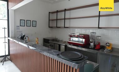 Disewakan Rumah Resto Dijalan Pacar Surabaya