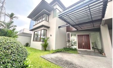 For Rent: 4 Bedroom 4BR House for Rent at East Greenhills Village in Madaluyong City