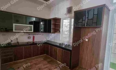 Disewakan Rumah Minimalis 3 Lantai Di Sunte Siap Huni Tinggi.dari.jalanan