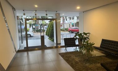 HERMOSO DUPLEX EN MAGDALENA DEL MAR LIMITE CON SAN ISIDRO EN VENTA CON PISCINA GYM SAUNA COCHERAS