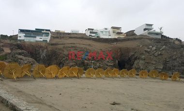 Venta De Terreno De Playa De 200 Mt2 En Cerro Azul