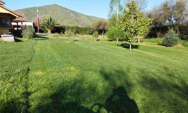 Venta de hermosa parcela con casa en Curacaví