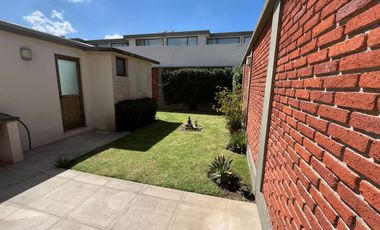 Casa en Venta Lomas Virreyes, Calimaya - modelo Madeira