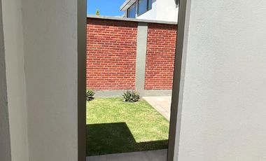 Casa en Venta Lomas Virreyes, Calimaya - modelo Madeira