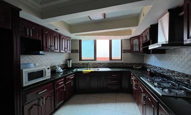 Habitación Amueblada en Renta – Ideal para Estudiantes o Ejecutivos  Disfruta de un espacio cómodo y privado, con todos los servicios incluidos.