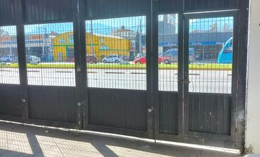 RENTA LOCAL SOBRE AV JOSE LOPEZ PORTILLO, USO DE SUELO COMERCIAL 650 M2