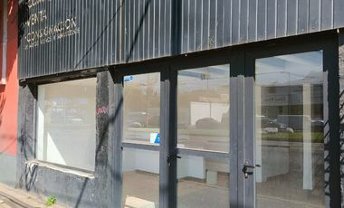 RENTA LOCAL SOBRE AV JOSE LOPEZ PORTILLO, USO DE SUELO COMERCIAL 650 M2