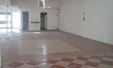 RENTA LOCAL SOBRE AV JOSE LOPEZ PORTILLO, USO DE SUELO COMERCIAL 650 M2
