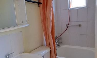 Se Arrienda casa de dos pisos 3D/2B/E+B en sector Puerta del Sol Curauma, Placilla