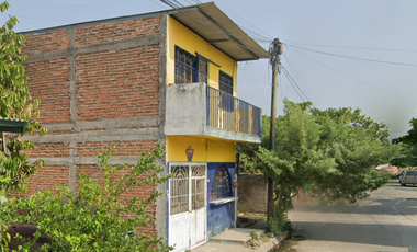 25, CASA DE OPORTUNIDAD CON EXCELENTE PRECIO Y DE MEJORAR TU PATRIMONIO!!