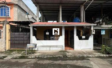 VENTA CASA EN URBANIZACIÓN