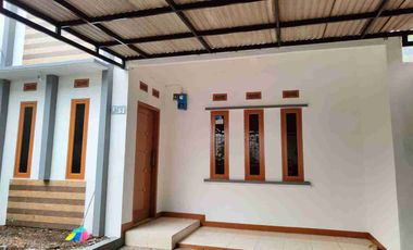 rumah murah NJOP 1,17 M dijual 975 jt komplek pasadena residence Margahayu utara kota bandung