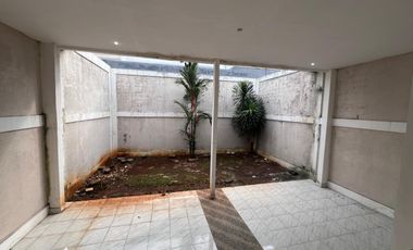 Dijual/Disewa Rumah Green Lake City Boulevard Siap Huni Harga Murah