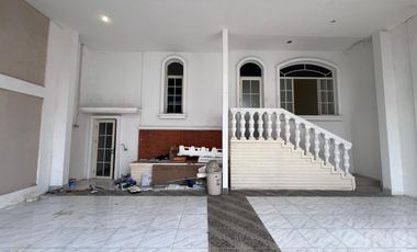 Dijual/Disewa Rumah Green Lake City Boulevard Siap Huni Harga Murah