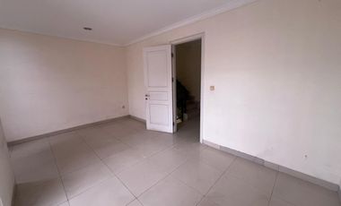 Dijual/Disewa Rumah Green Lake City Boulevard Siap Huni Harga Murah