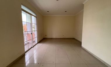 Dijual/Disewa Rumah Green Lake City Boulevard Siap Huni Harga Murah