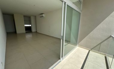 Penthouse de 3 recámaras, 3.5 baños, en Vía Montejo.