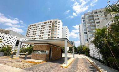 Penthouse de 3 recámaras, 3.5 baños, en Vía Montejo.