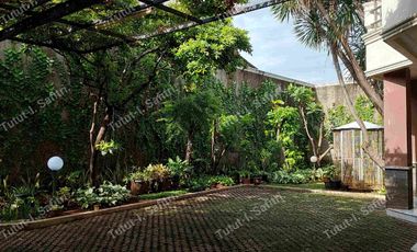 Di SEWAKAN RUMAH / KANTOR dengan KOLAM RENANG di DHARMAWANGSA, Cipete Utara Jaksel (dekat MRT) BEBAS BANJIR