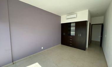 Venta de penthouse de 3 recámaras, en Torre Atlántida, Vía Montejo.