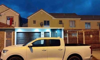 Vendo Casa en Condominio, Sector Costa Laguna Antofagasta. 4 Dormitorios 3Baños 2Estacionamientos.
