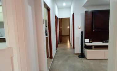 Se Vende Amplio Departamento En Primer Piso - Salamanca De Monterrico