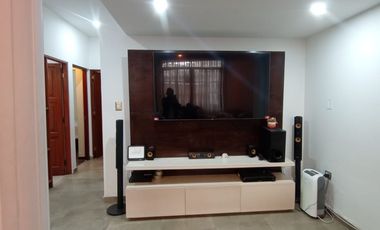 Se Vende Amplio Departamento En Primer Piso - Salamanca De Monterrico