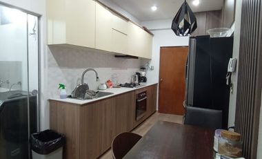 Se Vende Amplio Departamento En Primer Piso - Salamanca De Monterrico