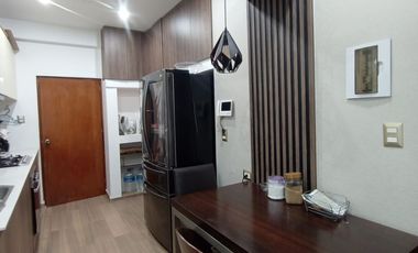 Se Vende Amplio Departamento En Primer Piso - Salamanca De Monterrico
