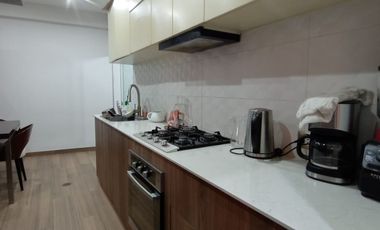 Se Vende Amplio Departamento En Primer Piso - Salamanca De Monterrico