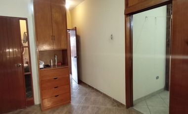 Se Vende Amplio Departamento En Primer Piso - Salamanca De Monterrico
