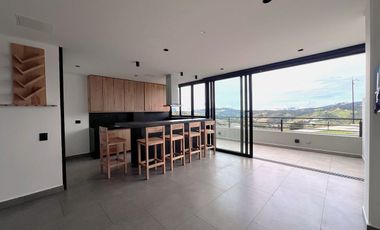 Apartamento en Arriendo en Alto De Palmas Poblado Medellin