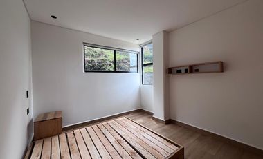 Apartamento en Arriendo en Alto De Palmas Poblado Medellin