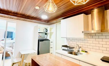 Fully furnished 1 Bedroom RFO Corner unit at Azure North for Sale!