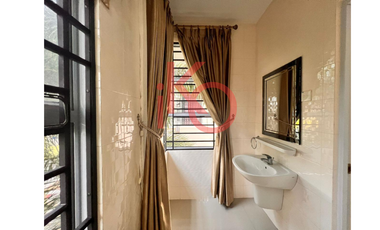 Di Sewa Rumah Cantik 2 Lantai TGR 1  Sukajadi, Batam