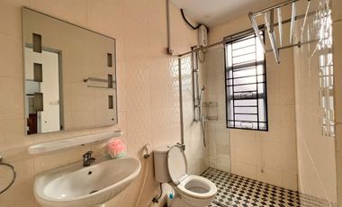 Di Sewa Rumah Cantik 2 Lantai TGR 1  Sukajadi, Batam