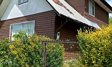 Arriendo Amplia casa de dos pisos Villarrica