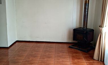 Arriendo Amplia casa de dos pisos Villarrica