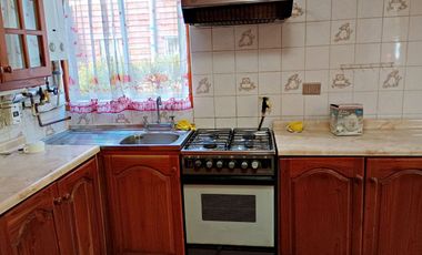 Arriendo Amplia casa de dos pisos Villarrica