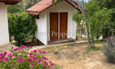 Leon Propiedades vende hermosa parcela con casa en Sector Zapata, Curacaví.